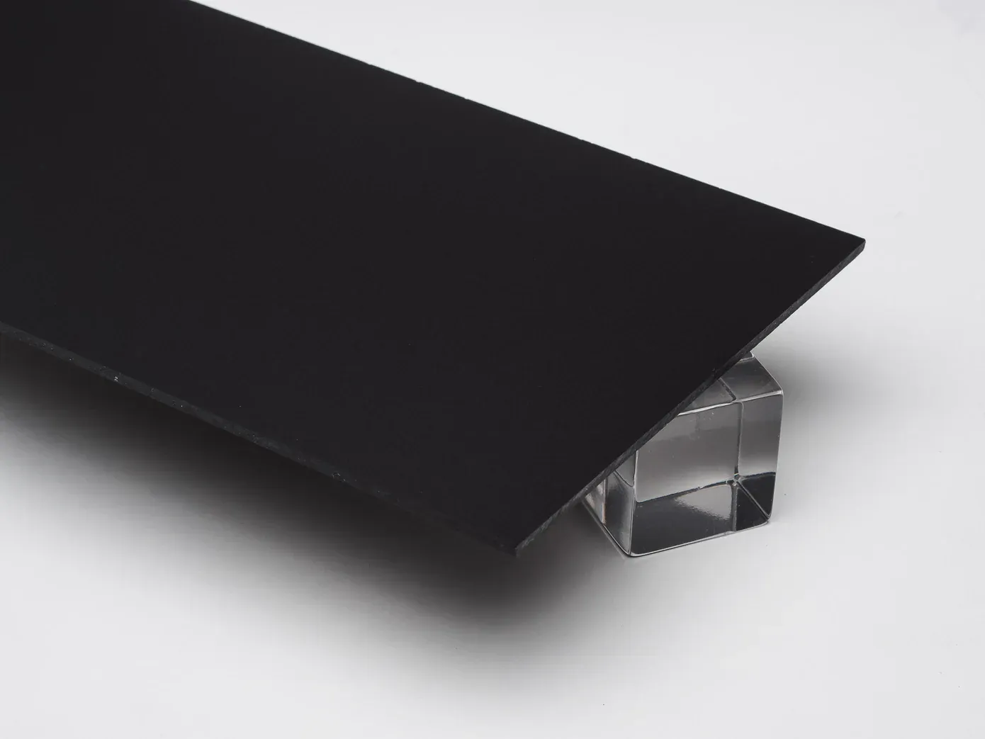 Black Matt Acrylic M502 - (1220 X 2440 MM)
