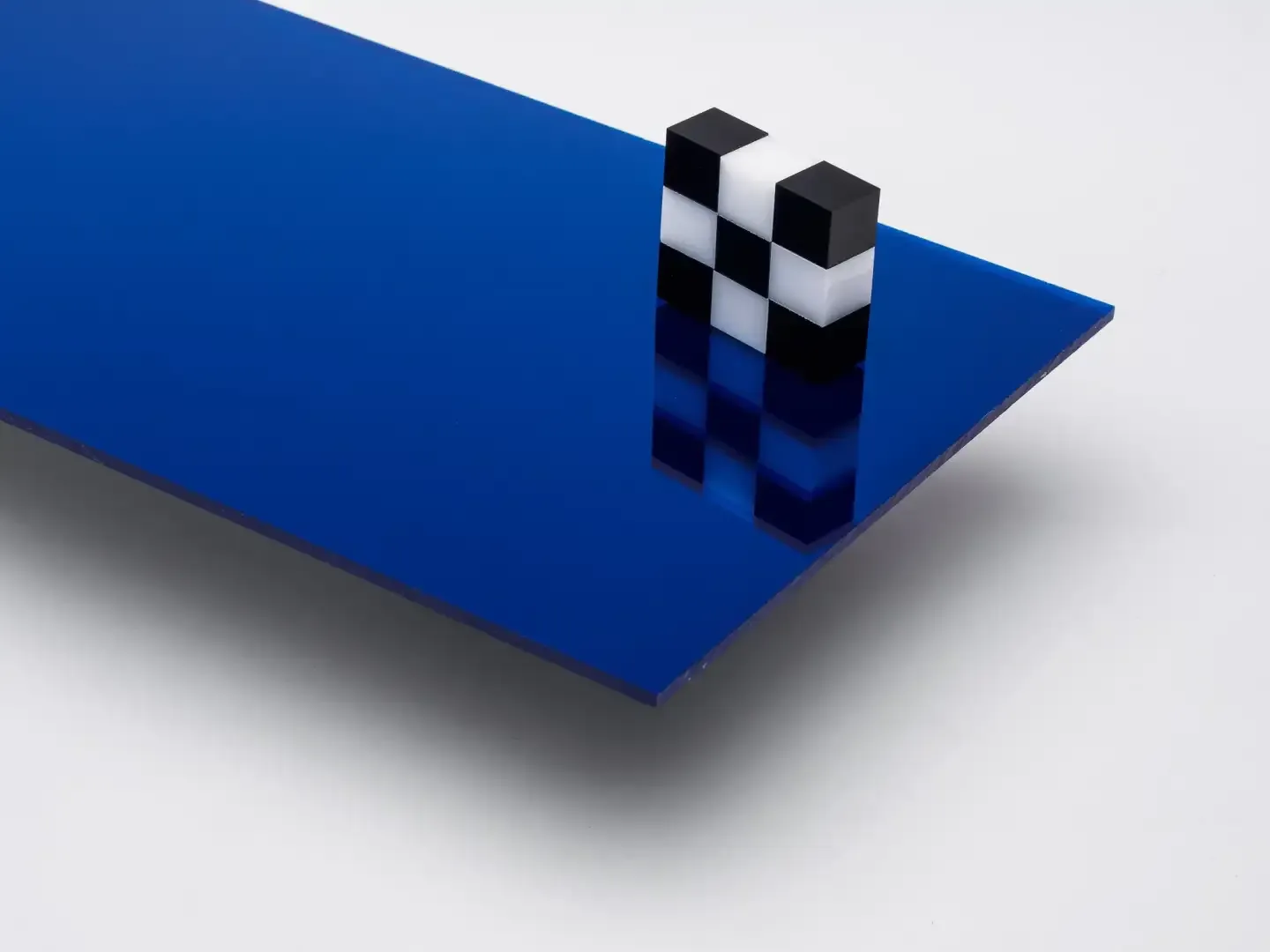 Blue Mirror Acrylic - (1220 x 2440 MM)