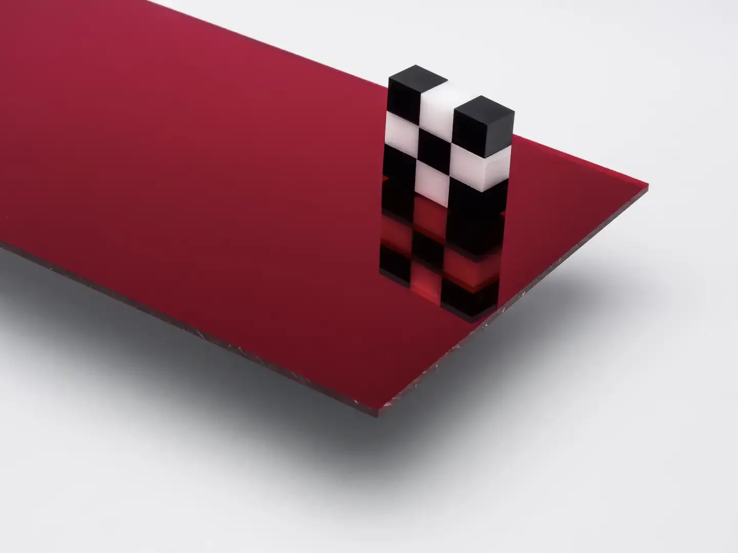 Red Mirror Acrylic - (1220 x 2440 MM)